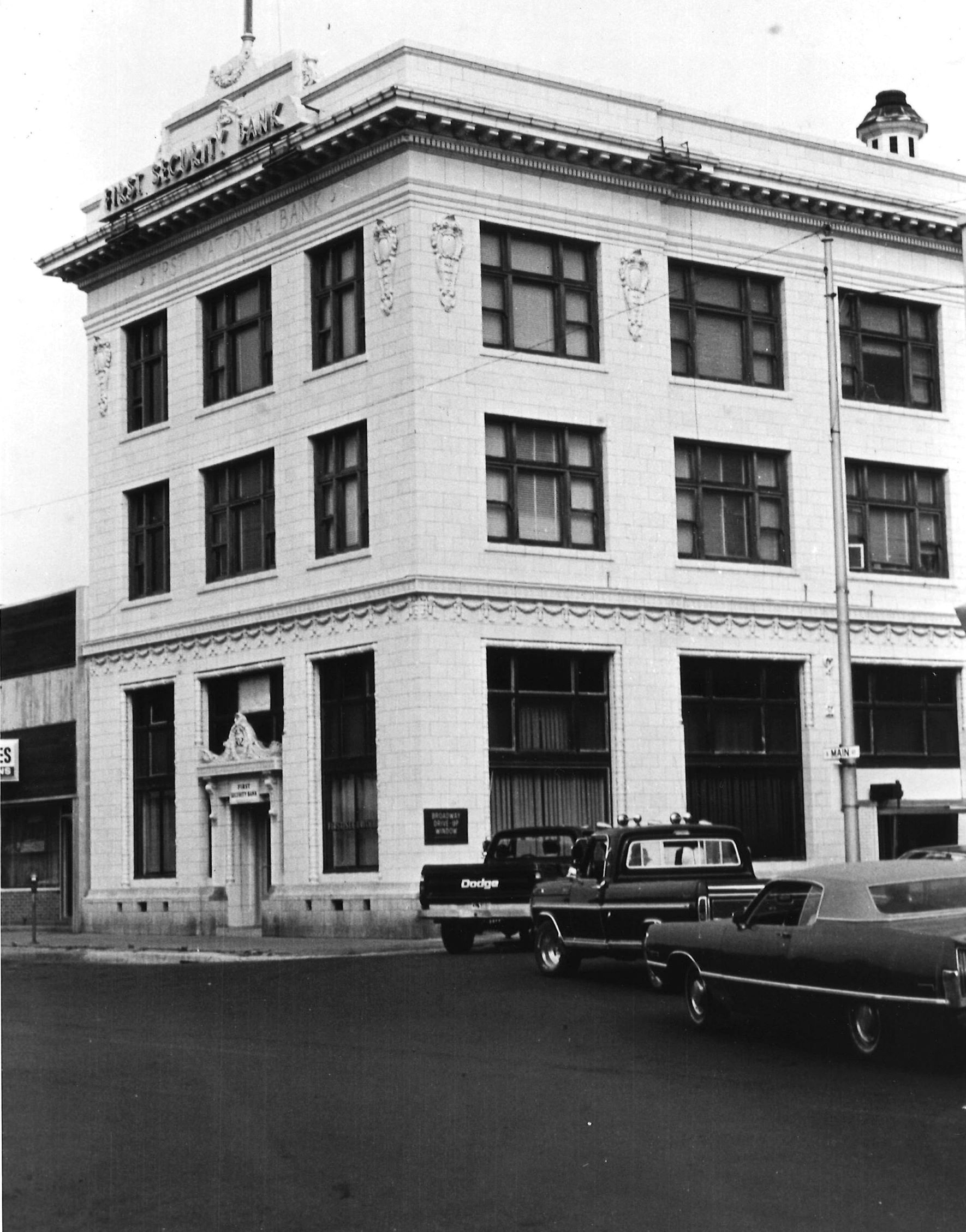 First-National-Bank-1979-Photo